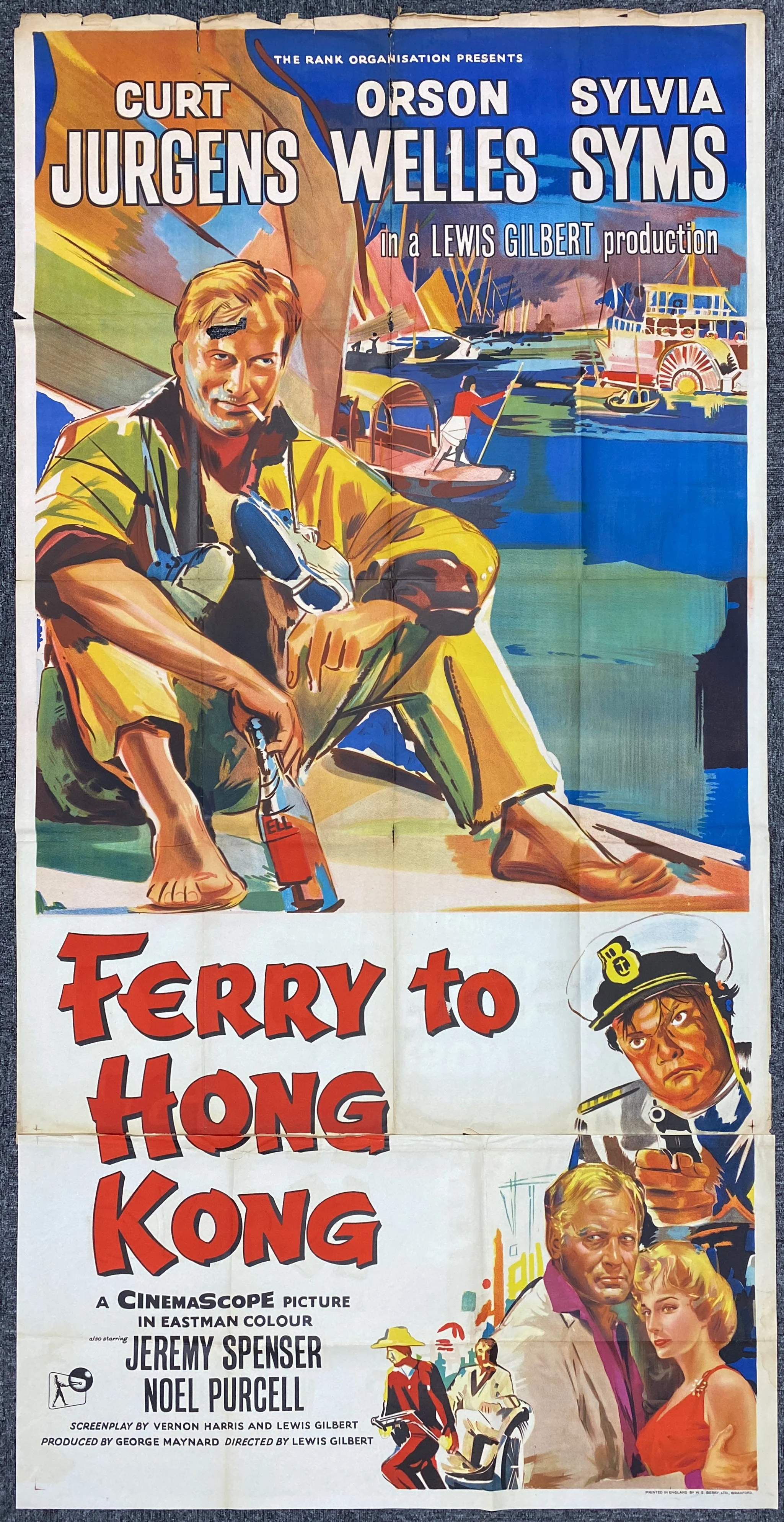 Ferry to Hong Kong - Image 3